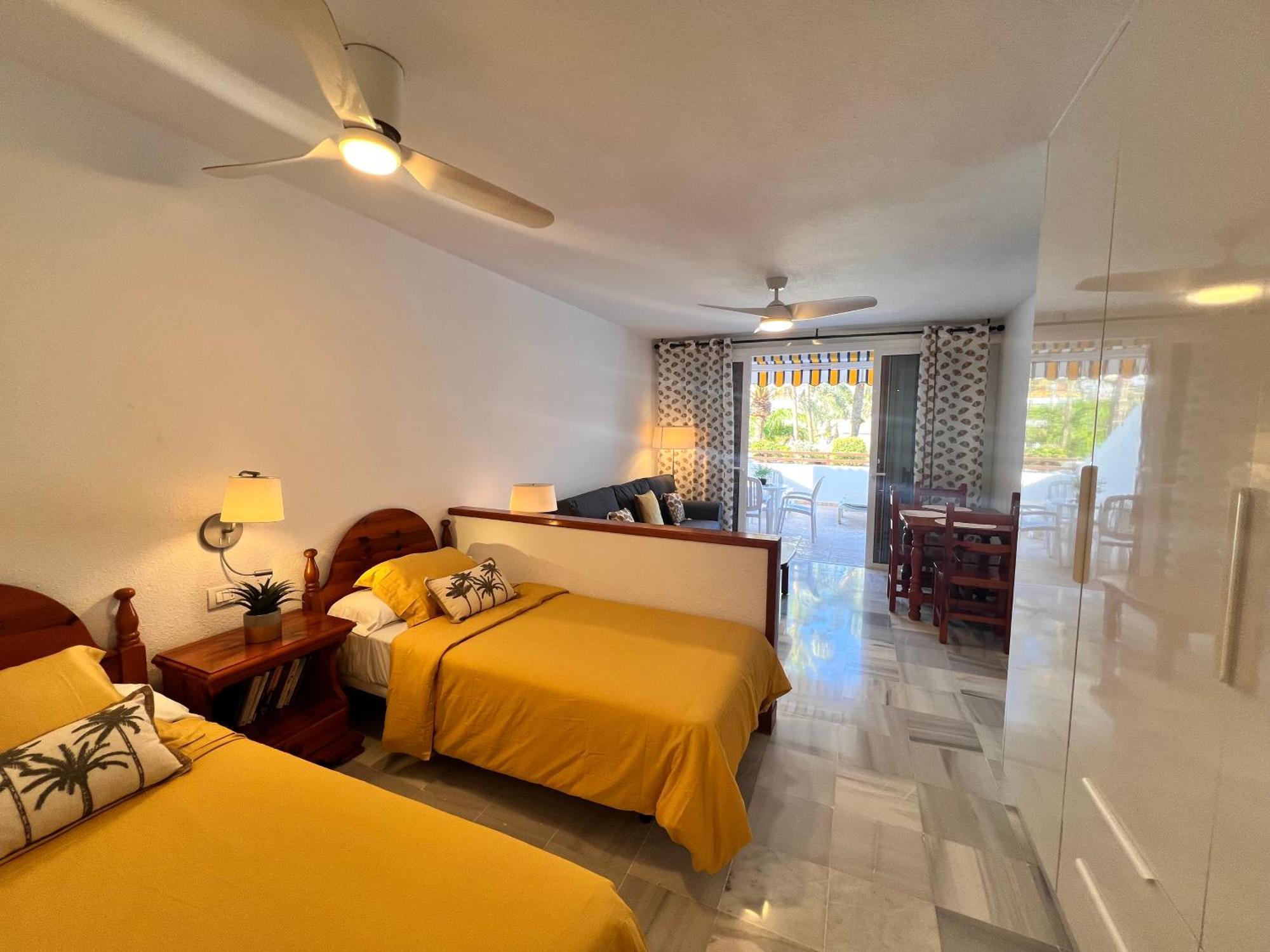 Seafront New Modern Apartment Playa de las Americas  Ngoại thất bức ảnh